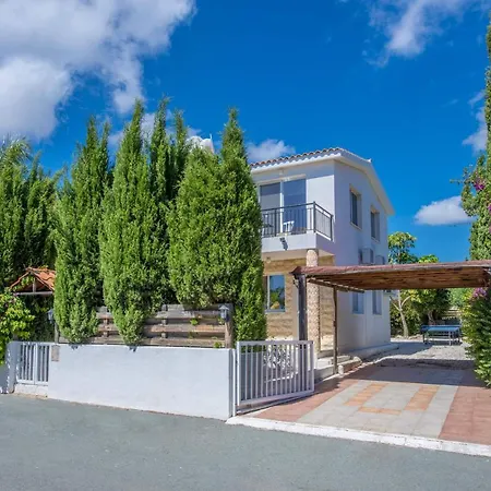 Villa Corallia Breeze Near Coral Bay Beach