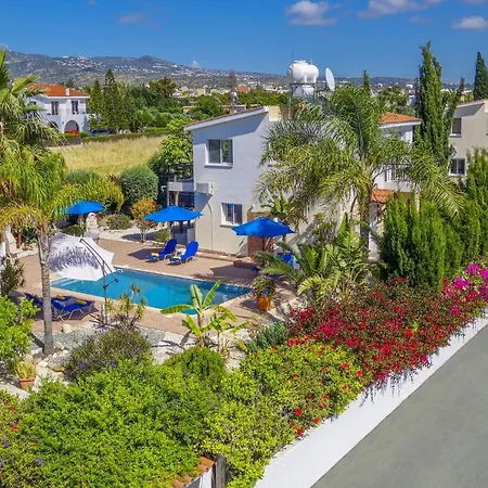 Corallia Breeze Near Coral Bay Beach Villa *