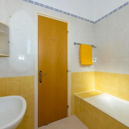 Villa Corallia Breeze Near Coral Bay Beach *